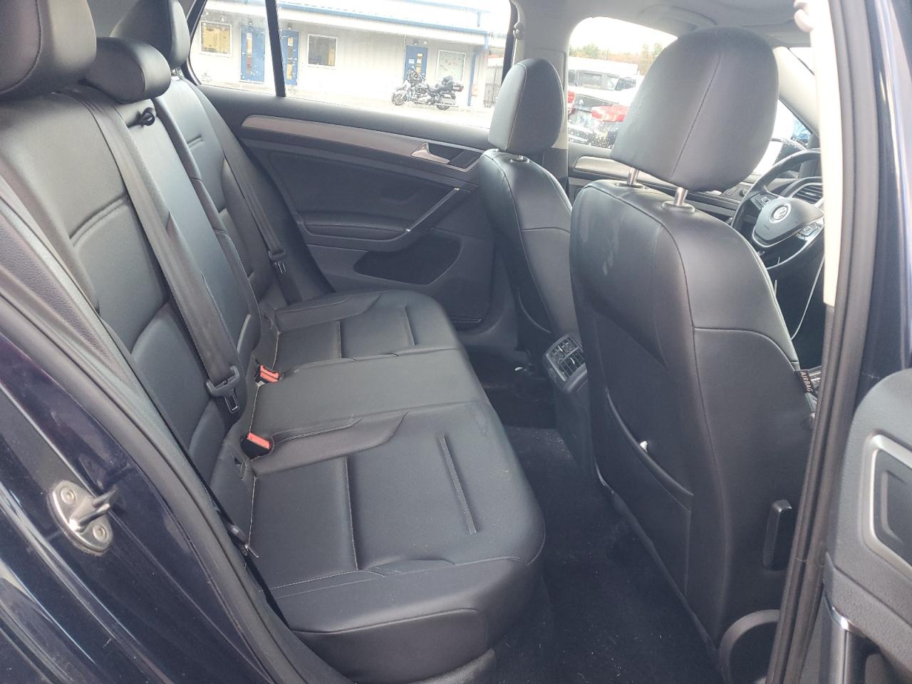 2017 Volkswagen Golf S VIN: 3VW217AU0HM023686 Lot: 89664355