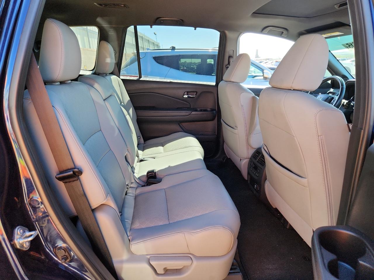 2020 Honda Passport Elite VIN: 5FNYF8H06LB019811 Lot: 81914815