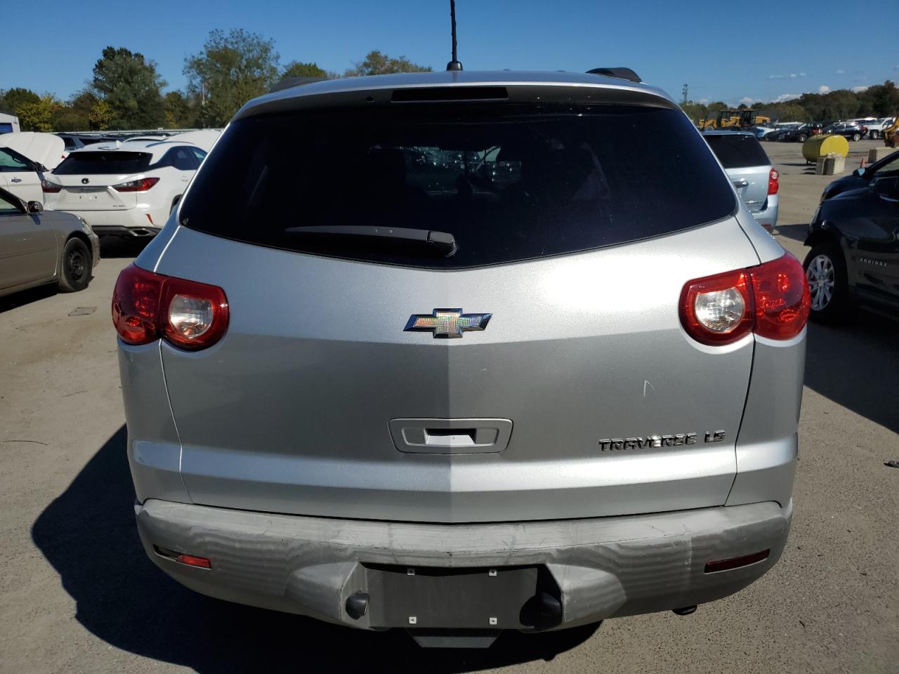 2011 Chevrolet Traverse Ls VIN: 1GNKRFED8BJ207169 Lot: 86101145