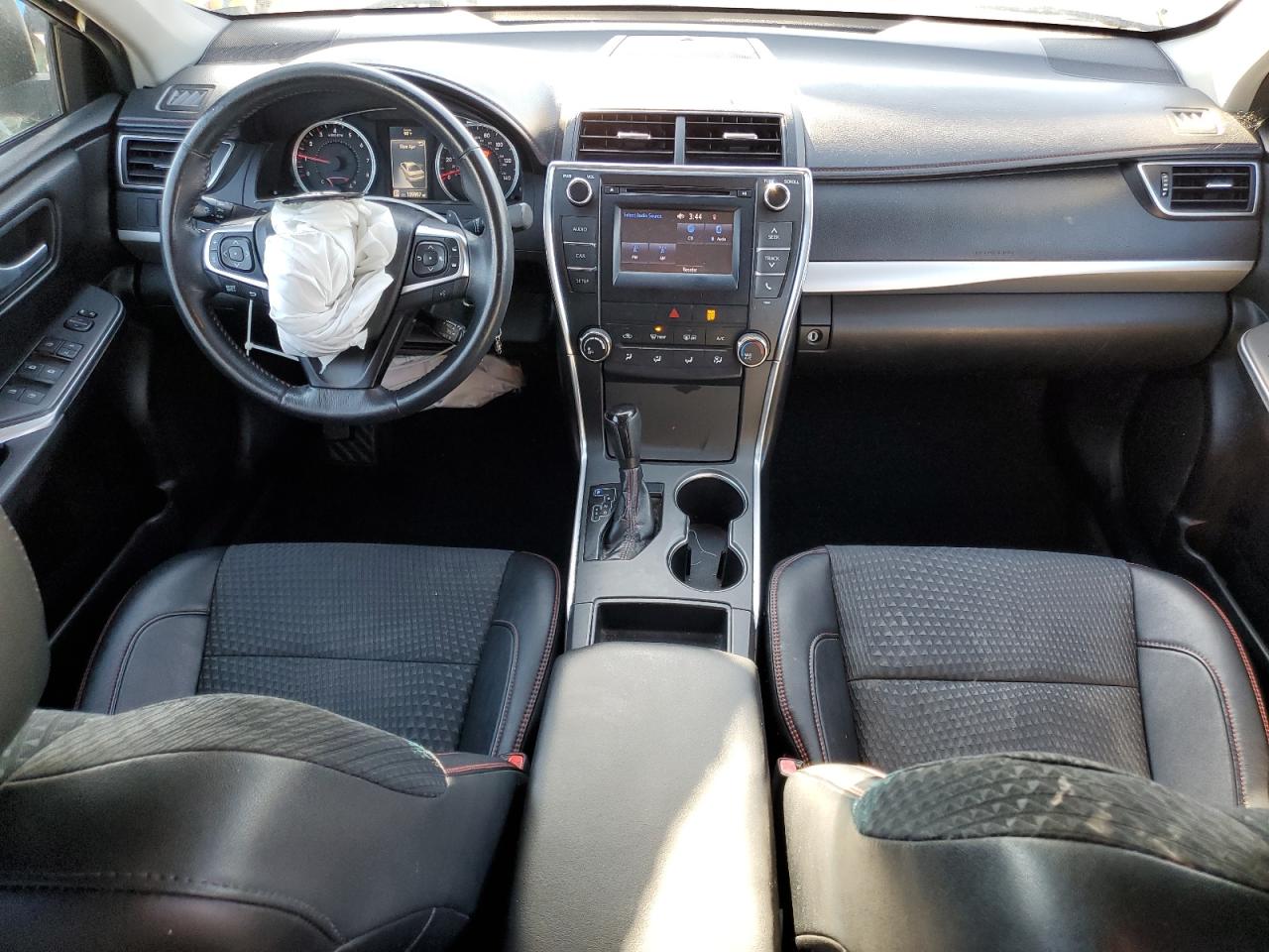 2015 Toyota Camry Le VIN: 4T1BF1FK4FU979217 Lot: 81881725