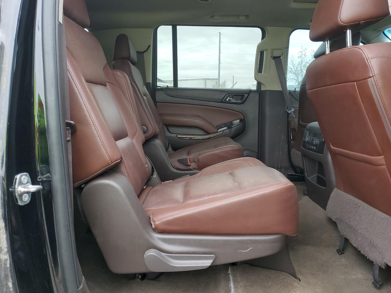 2018 Chevrolet Suburban K1500 Premier VIN: 1GNSKJKCXJR290901 Lot: 89735135