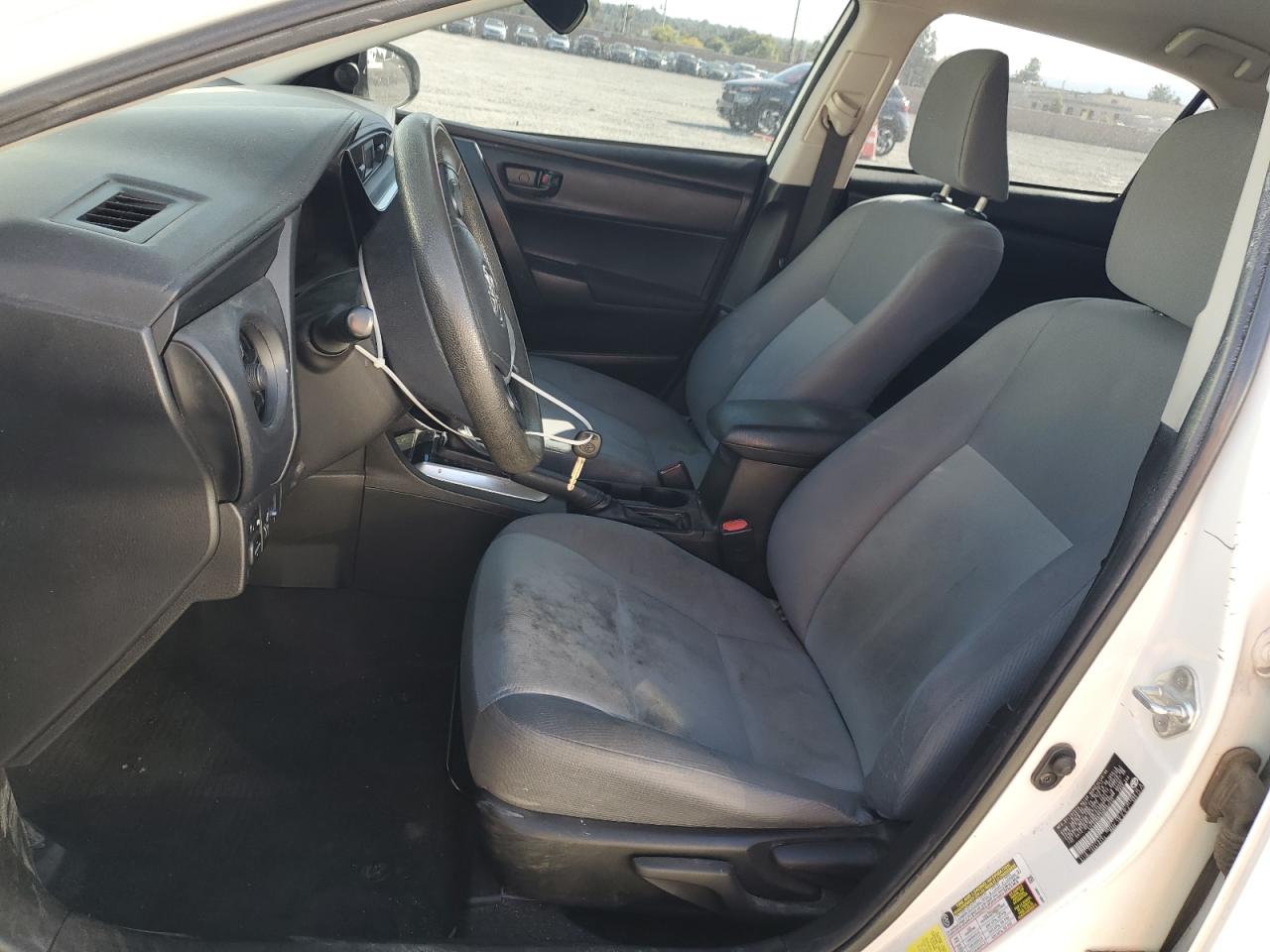 2017 Toyota Corolla L VIN: 5YFBURHEXHP707237 Lot: 84906505