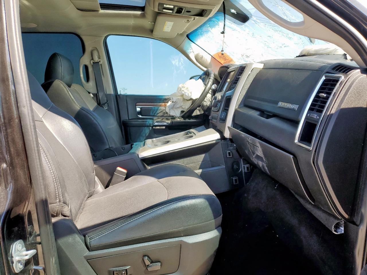 2017 Ram 2500 Laramie VIN: 3C6UR5FL0HG503029 Lot: 85360215