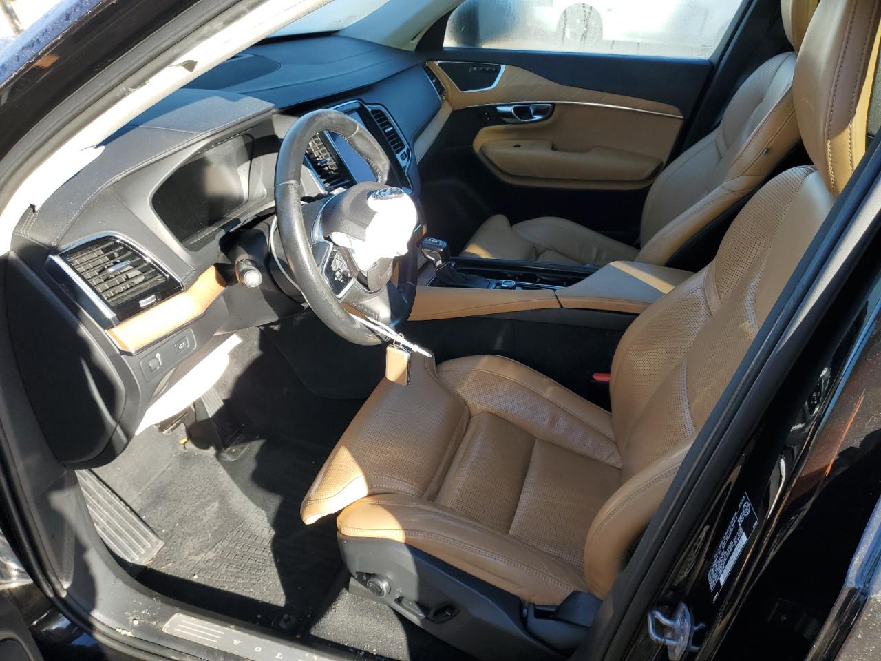 2016 Volvo Xc90 T6 VIN: YV4A22PL0G1001158 Lot: 85887835