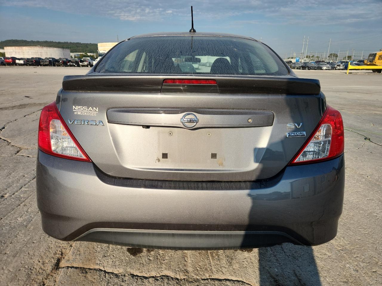 2019 Nissan Versa S VIN: 3N1CN7AP5KL811921 Lot: 81926965