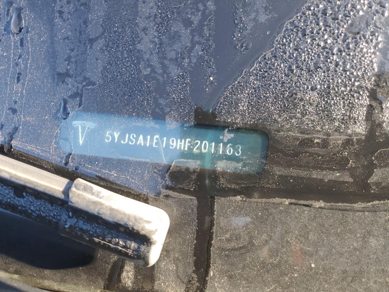 2017 Tesla Model S VIN: 5YJSA1E19HF201163 Lot: 84812655