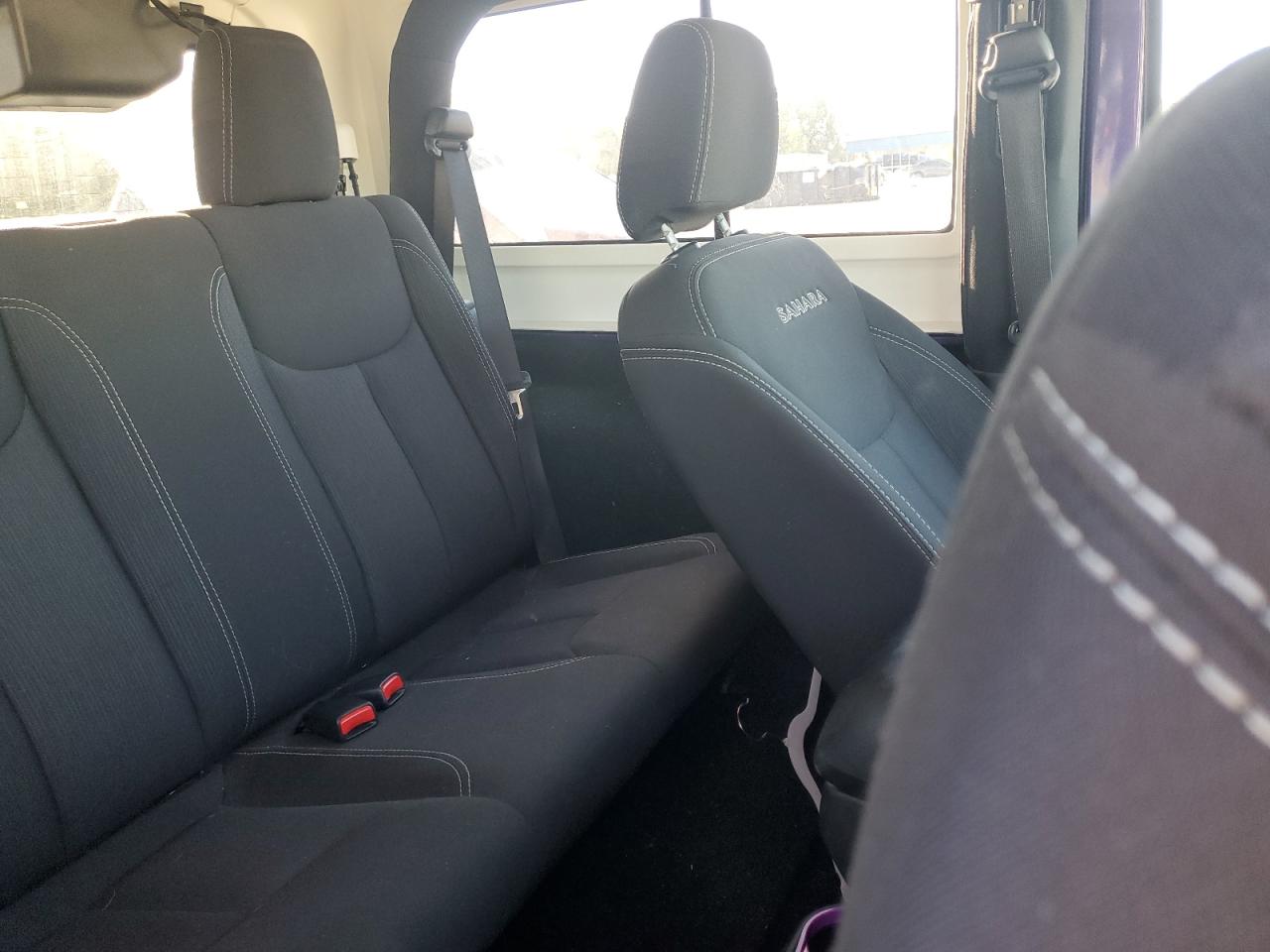 2018 Jeep Wrangler Sahara VIN: 1C4AJWBG9JL884390 Lot: 86240475