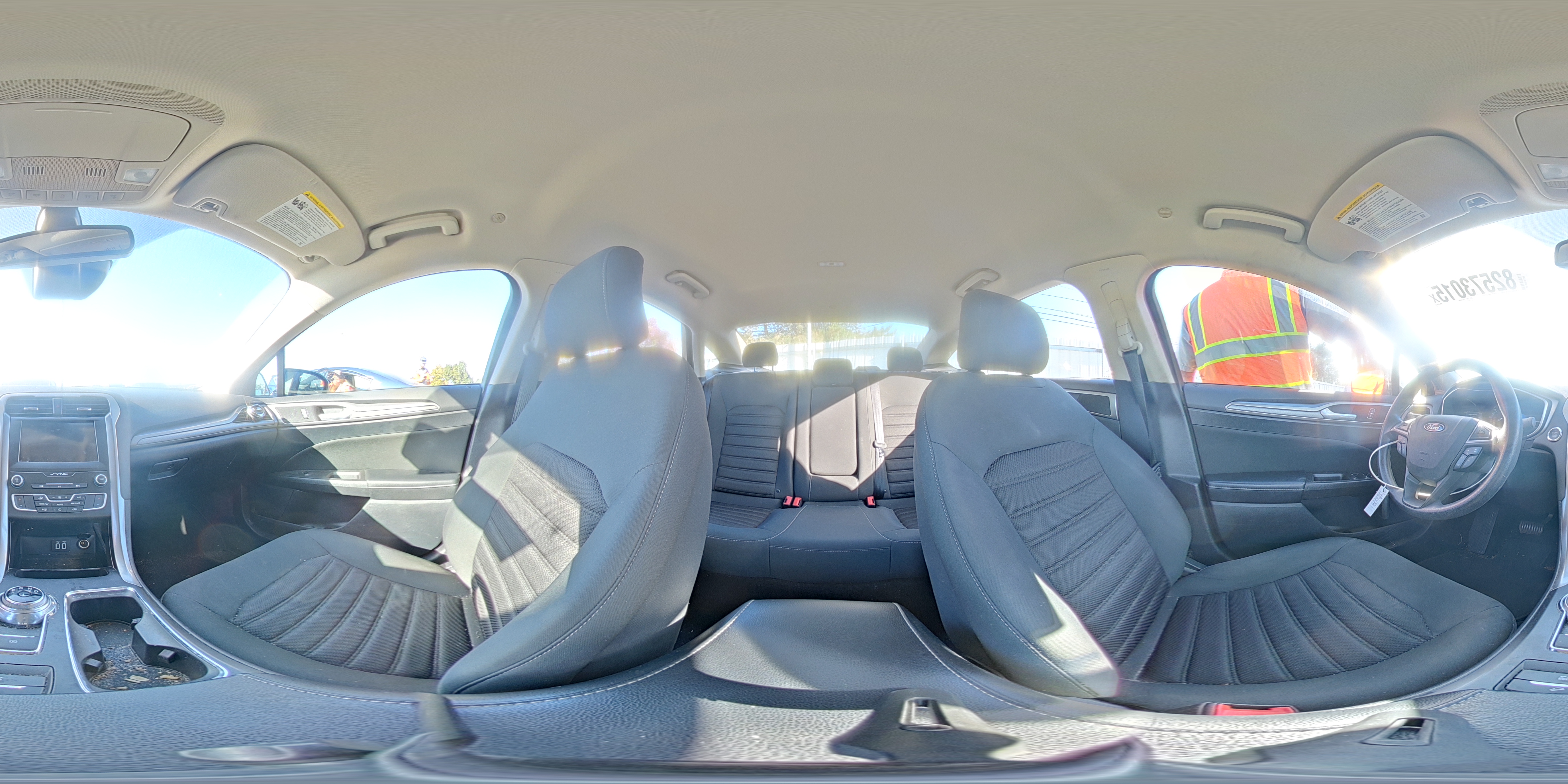 2019 Ford Fusion Se VIN: 3FA6P0LU0KR196857 Lot: 82573015