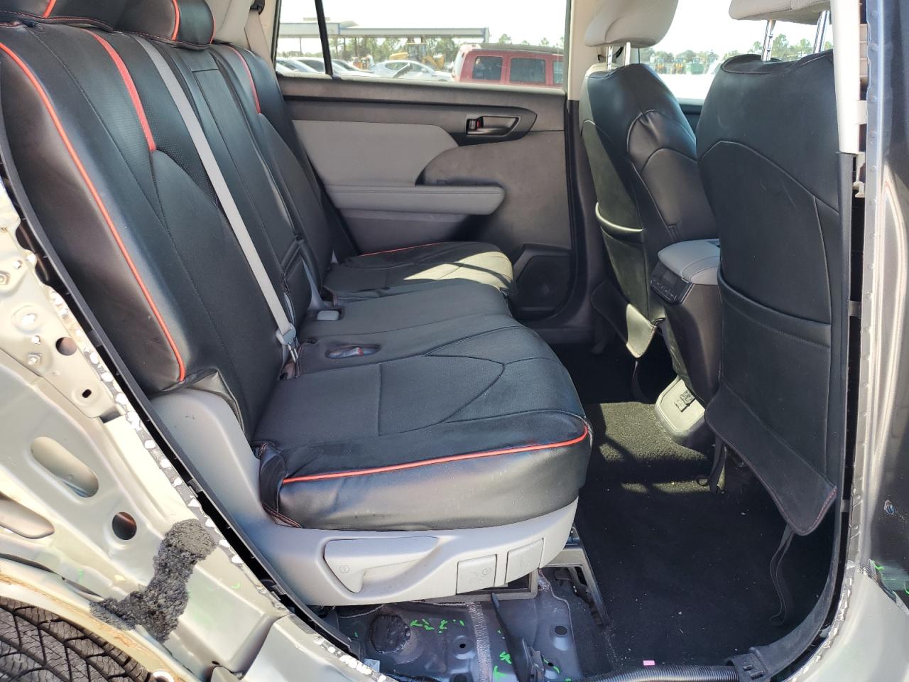 2024 Toyota Highlander Hybrid Le VIN: 5TDZARAH5RS537289 Lot: 86321905