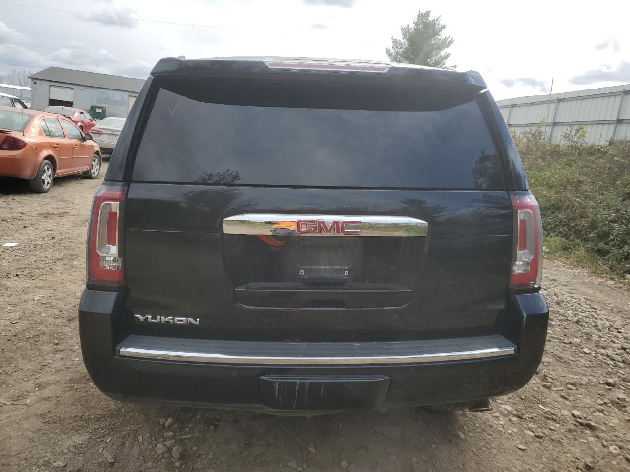 2018 GMC Yukon Denali VIN: 1GKS2CKJ2JR185776 Lot: 90693025