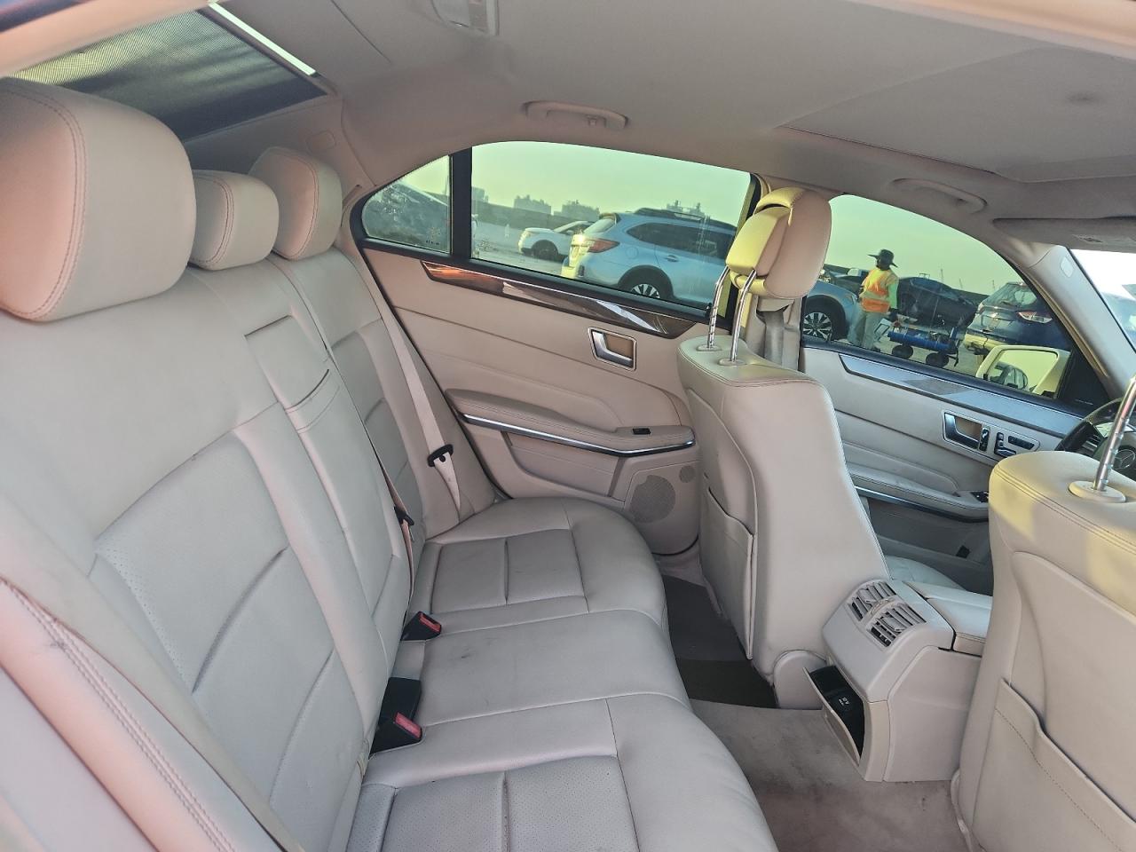 2014 Mercedes-Benz E 350 VIN: WDDHF5KB4EB041715 Lot: 82152465