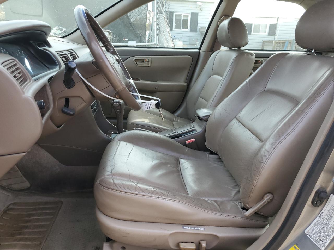 2000 Toyota Camry Le VIN: 4T1BF28K5YU110258 Lot: 90352495