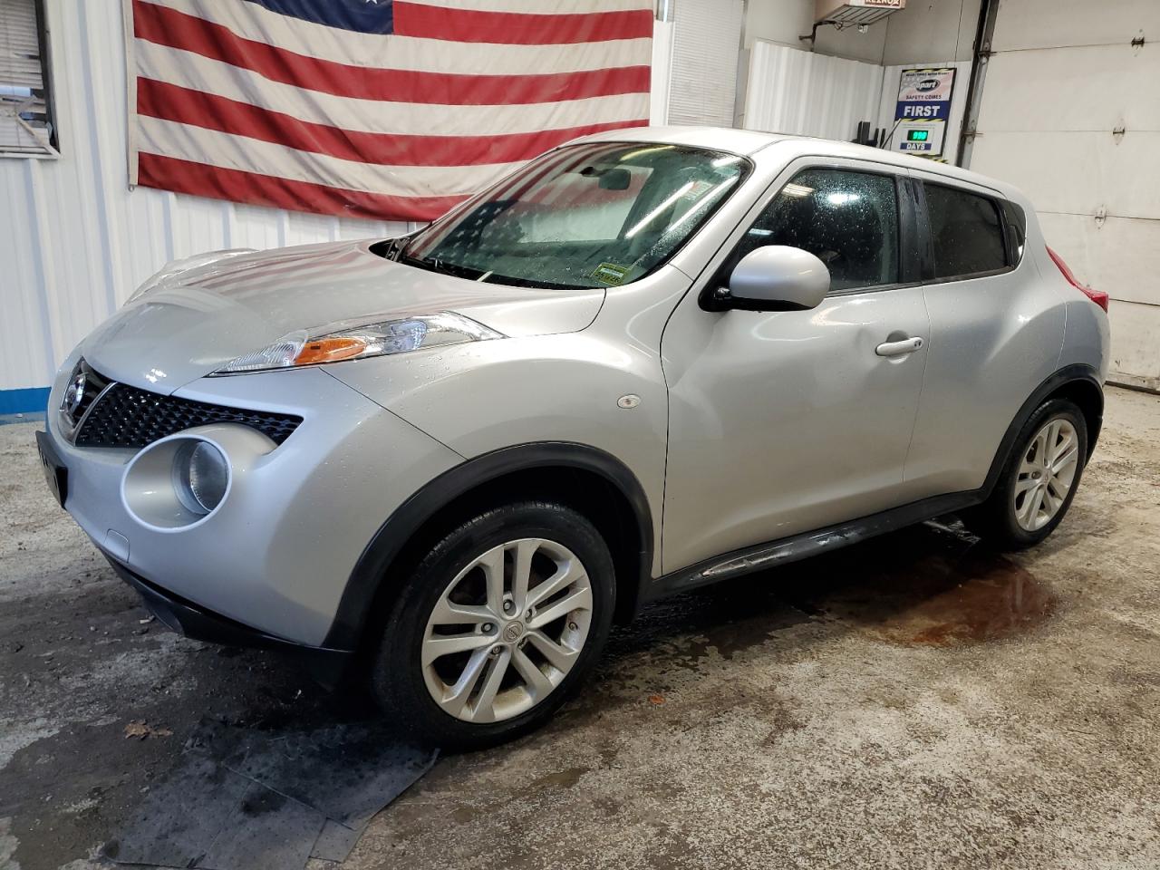 2014 NISSAN JUKE SILVER VIN: JN8AF5MV2ET362606