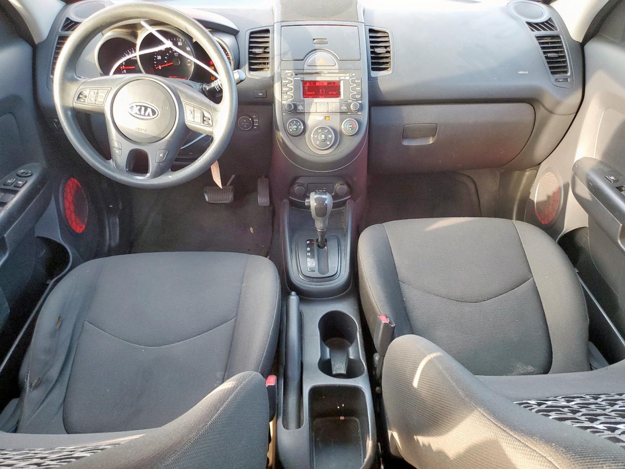 2010 Kia Soul + VIN: KNDJT2A25A7029932 Lot: 82305955