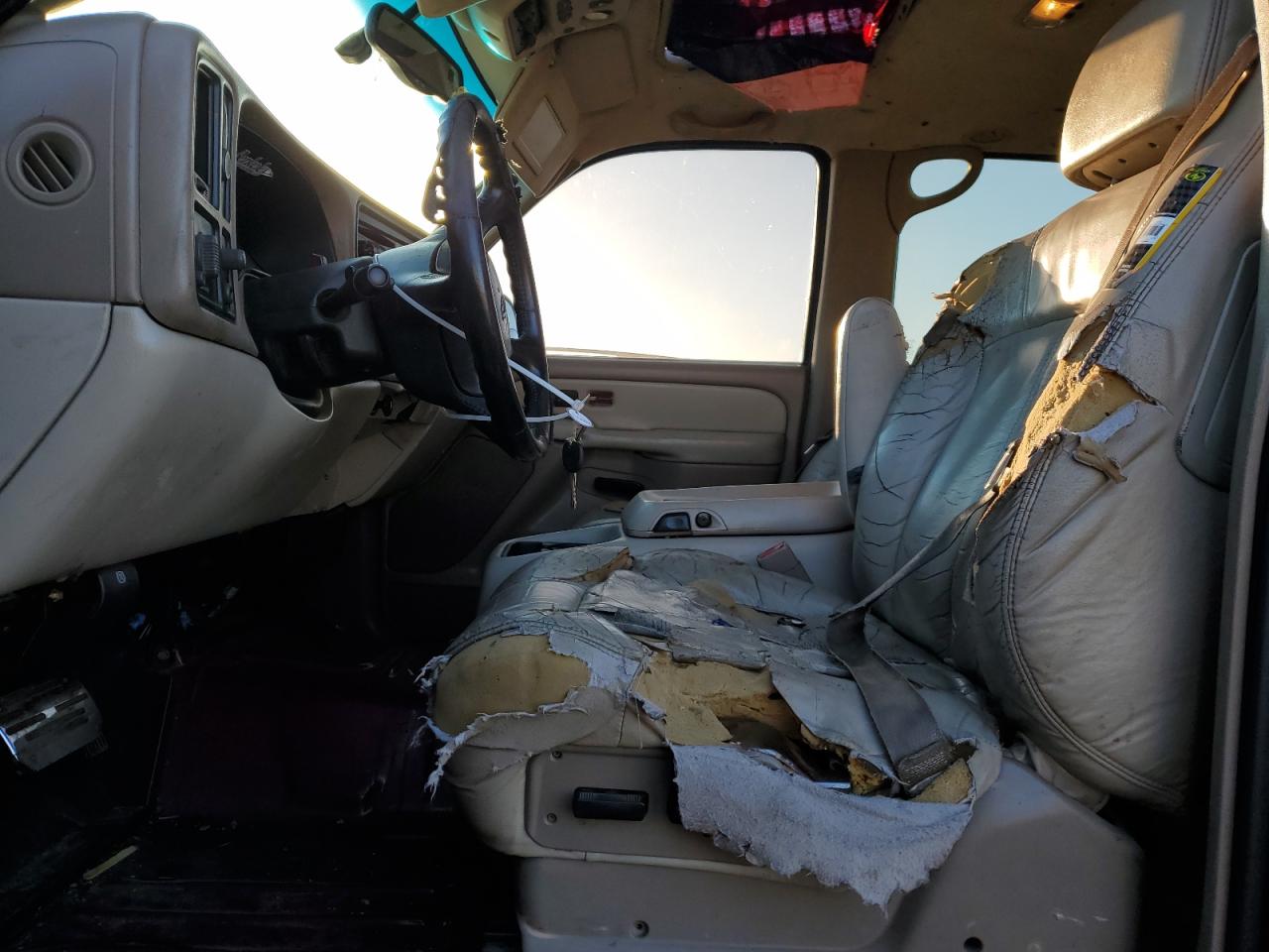 2002 Chevrolet Tahoe C1500 VIN: 1GNEC13T92J334959 Lot: 87047615