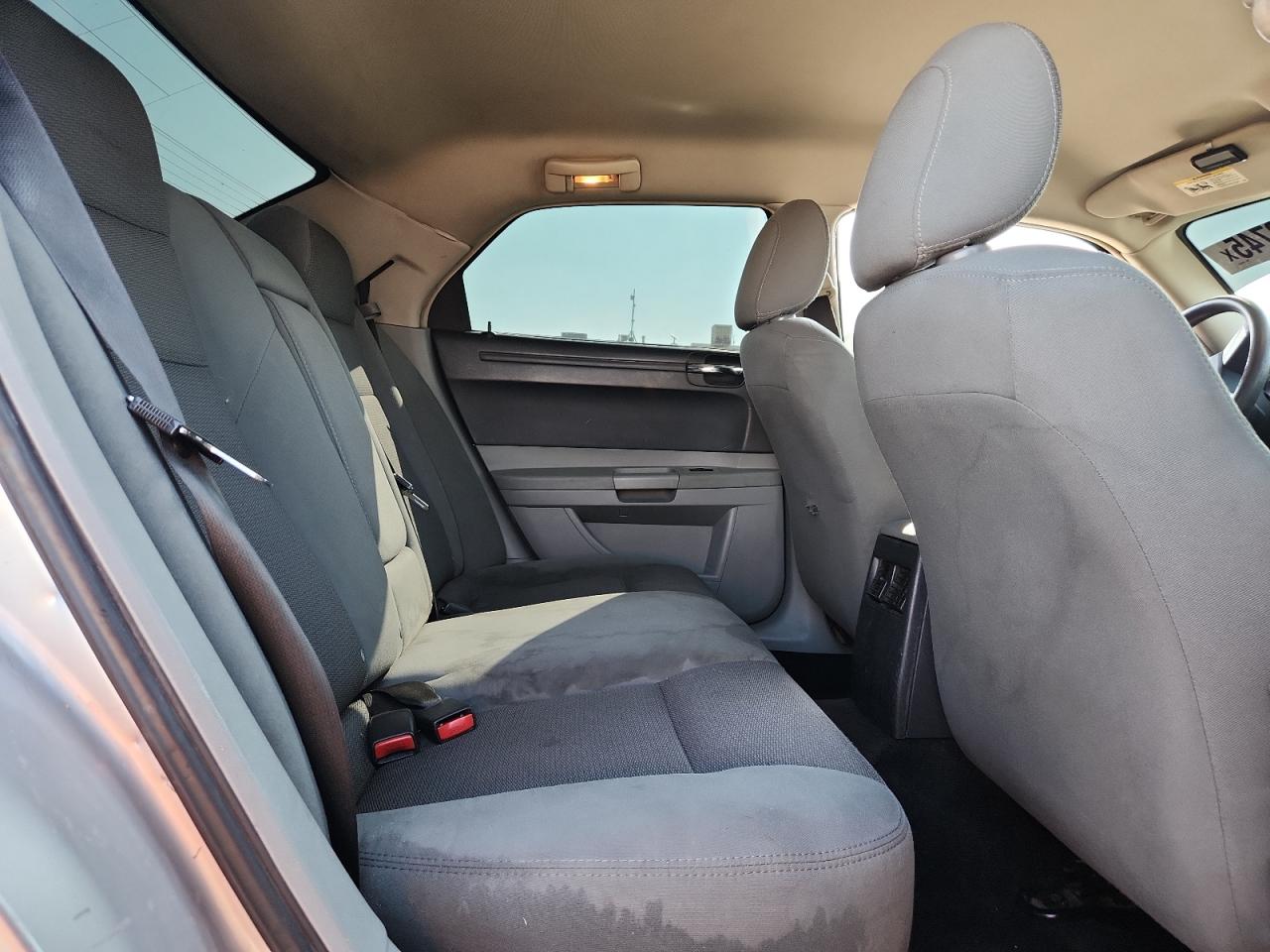 2006 Chrysler 300 VIN: 2C3KA43R06H261967 Lot: 82690745