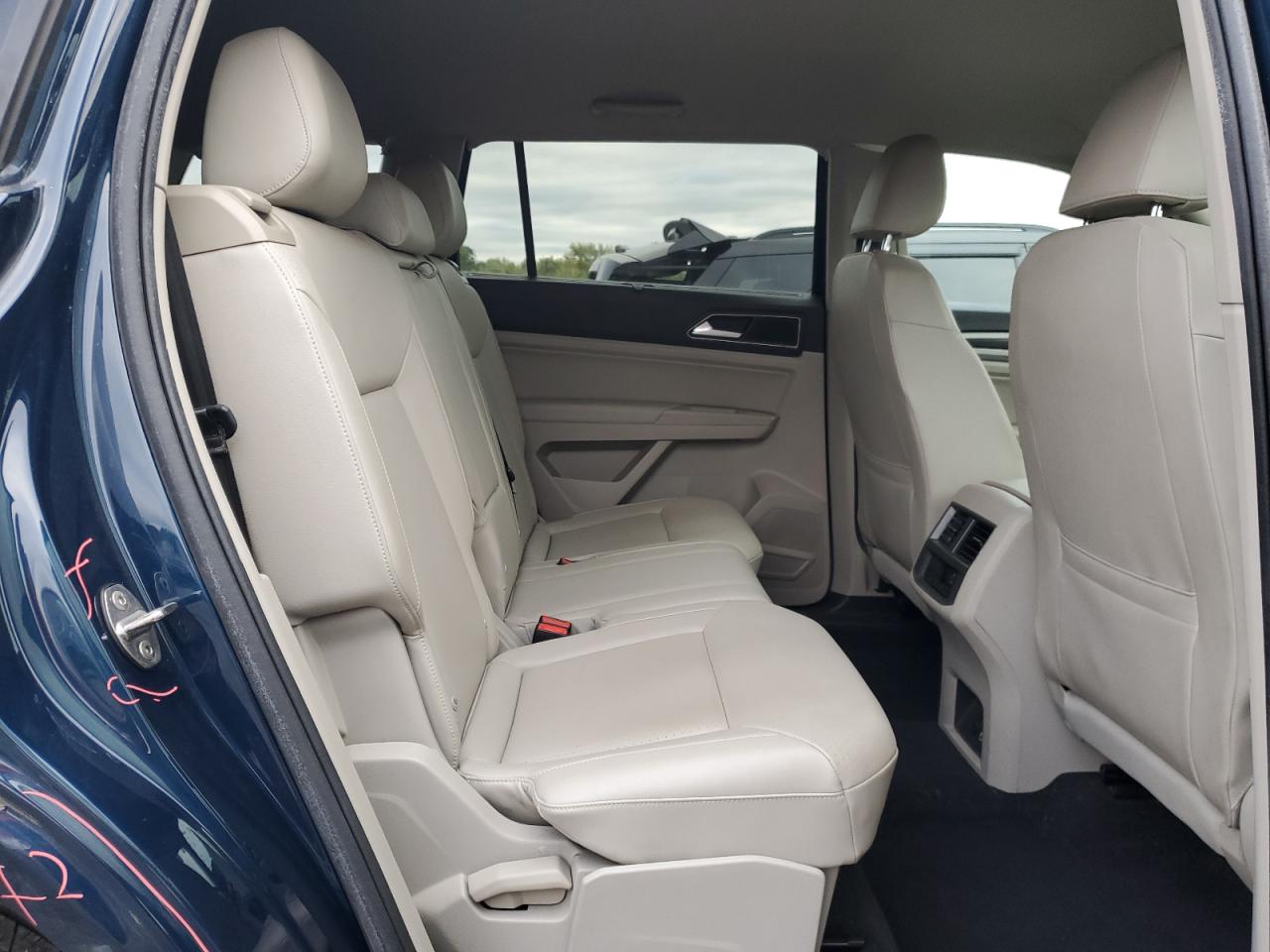 2019 Volkswagen Atlas Se VIN: 1V2UR2CAXKC528233 Lot: 82481645