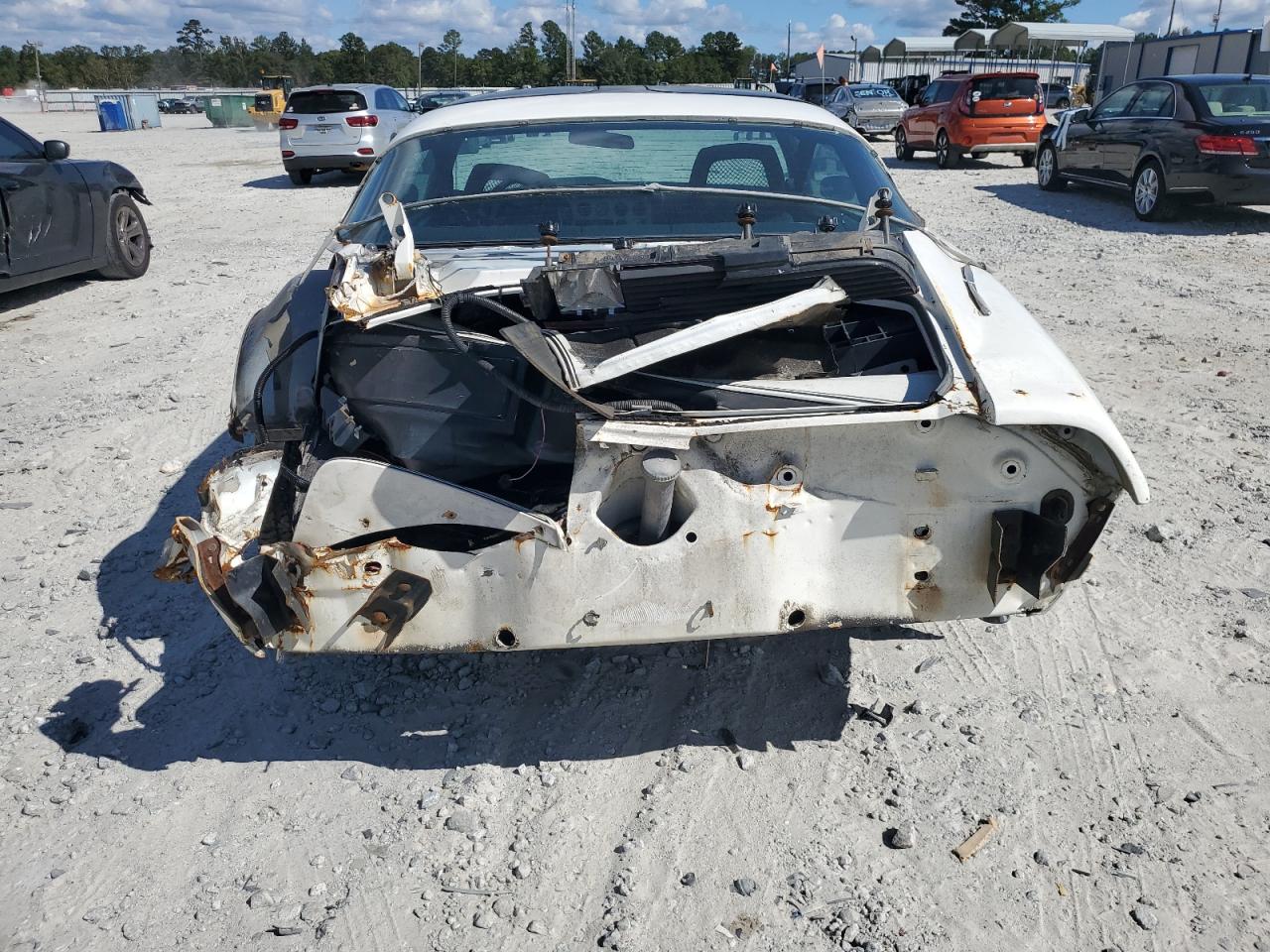 1981 Pontiac Firebird Se VIN: 1G2AX87T2BN117023 Lot: 86327655