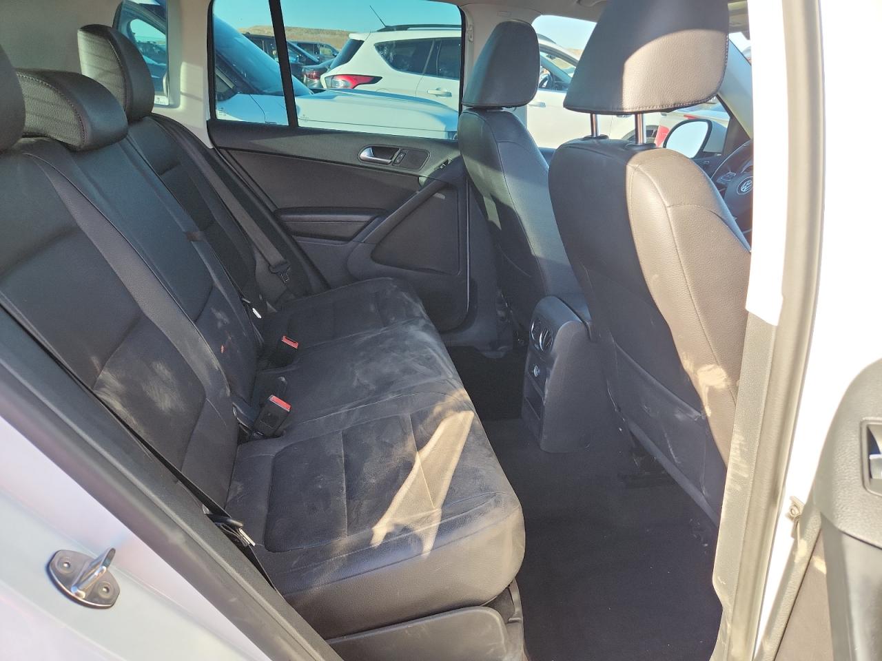 2017 Volkswagen Tiguan Wolfsburg VIN: WVGSV7AX5HK009741 Lot: 81936315