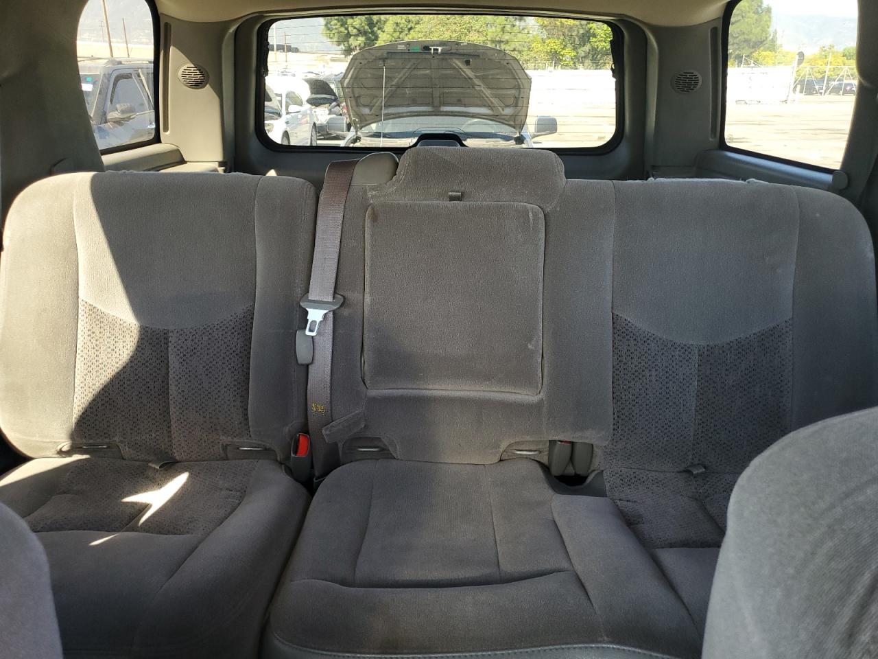 2003 Chevrolet Tahoe C1500 VIN: 1GNEC13V53R233325 Lot: 82772675