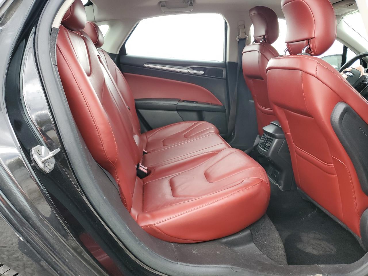 2014 Ford Fusion Titanium VIN: 3FA6P0K9XER106597 Lot: 89731095