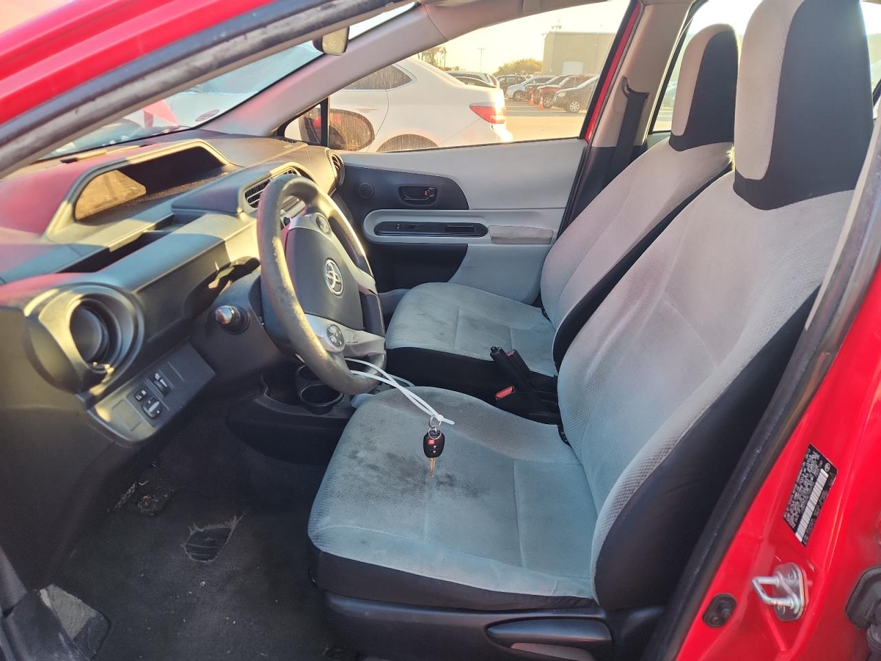 2012 Toyota Prius C VIN: JTDKDTB34C1020756 Lot: 82619425