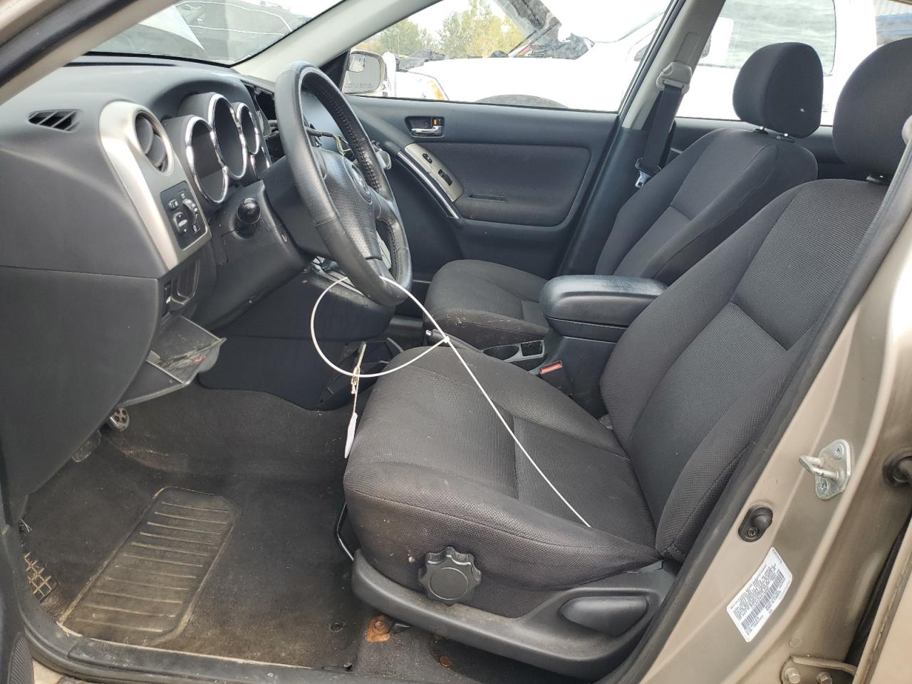 2003 Toyota Corolla Matrix Base VIN: 2T1LR32E93C163592 Lot: 85833275