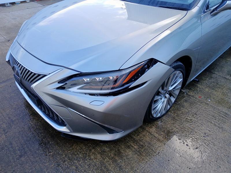 2020 LEXUS ES 300H 2.5 TAKUMI 4DR CVT