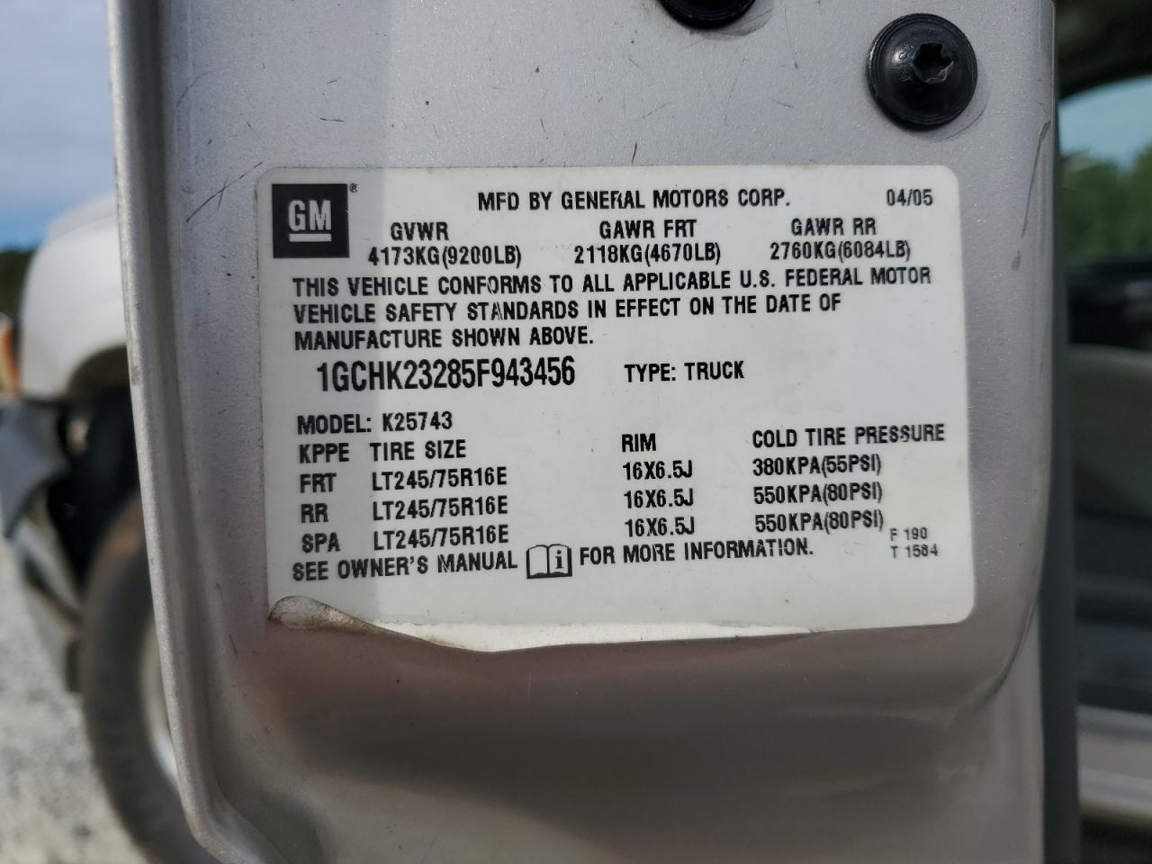 2005 Chevrolet Silverado K2500 Heavy Duty VIN: 1GCHK23285F943456 Lot: 81920025