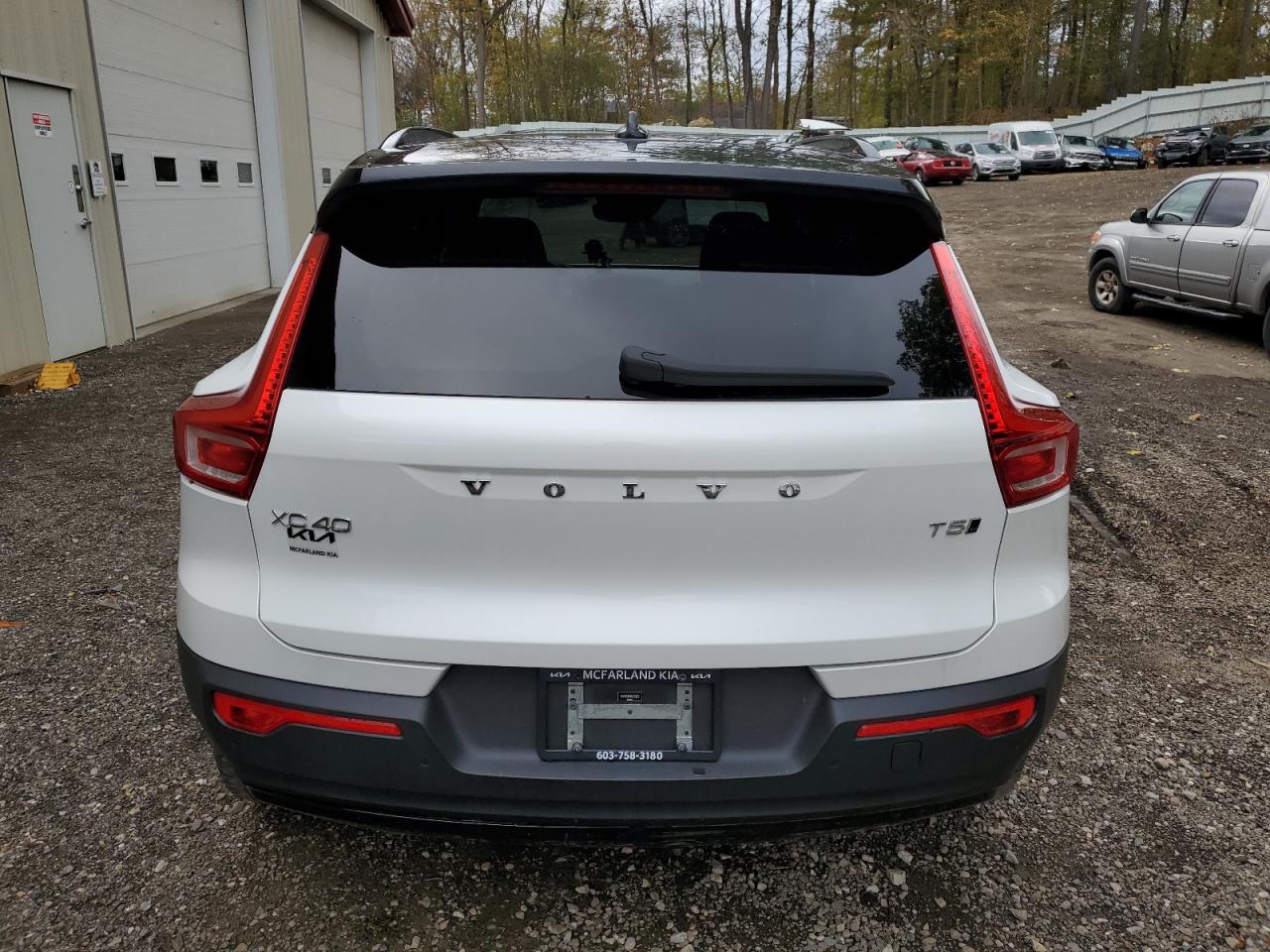 2021 Volvo Xc40 T5 R-Design VIN: YV4162UM5M2450875 Lot: 86076795