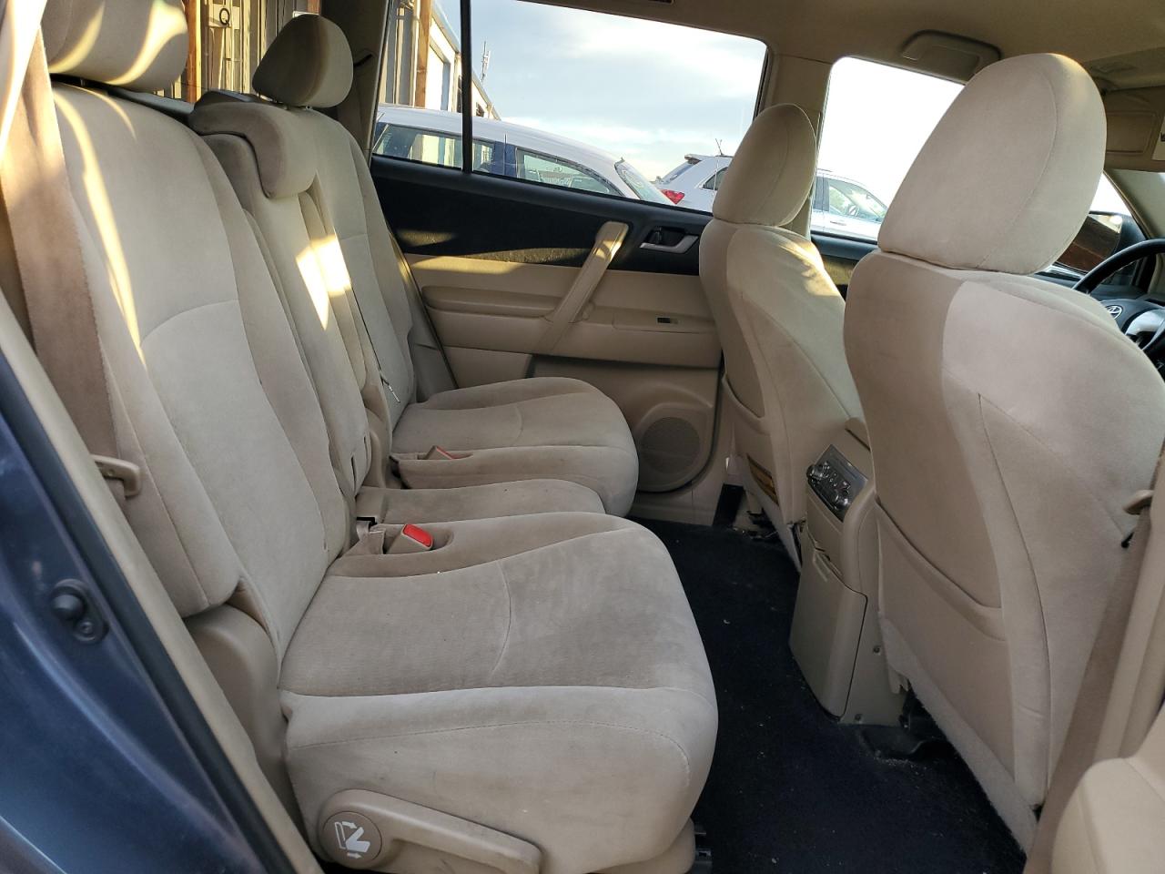 2012 Toyota Highlander Base VIN: 5TDBK3EH7CS132161 Lot: 84812695