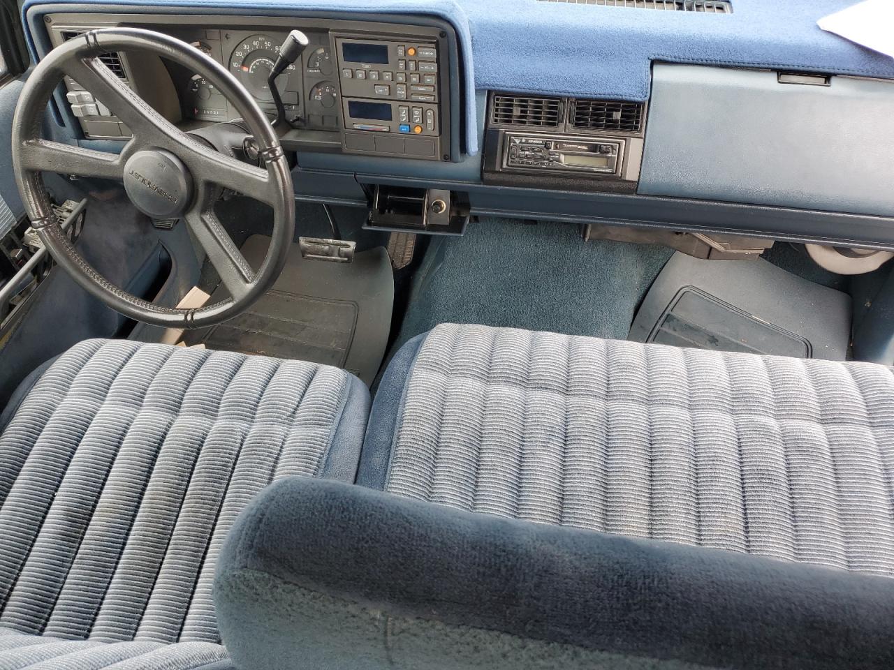 1990 Chevrolet Gmt-400 C1500 VIN: 2GCEC19KXL1265105 Lot: 85172485