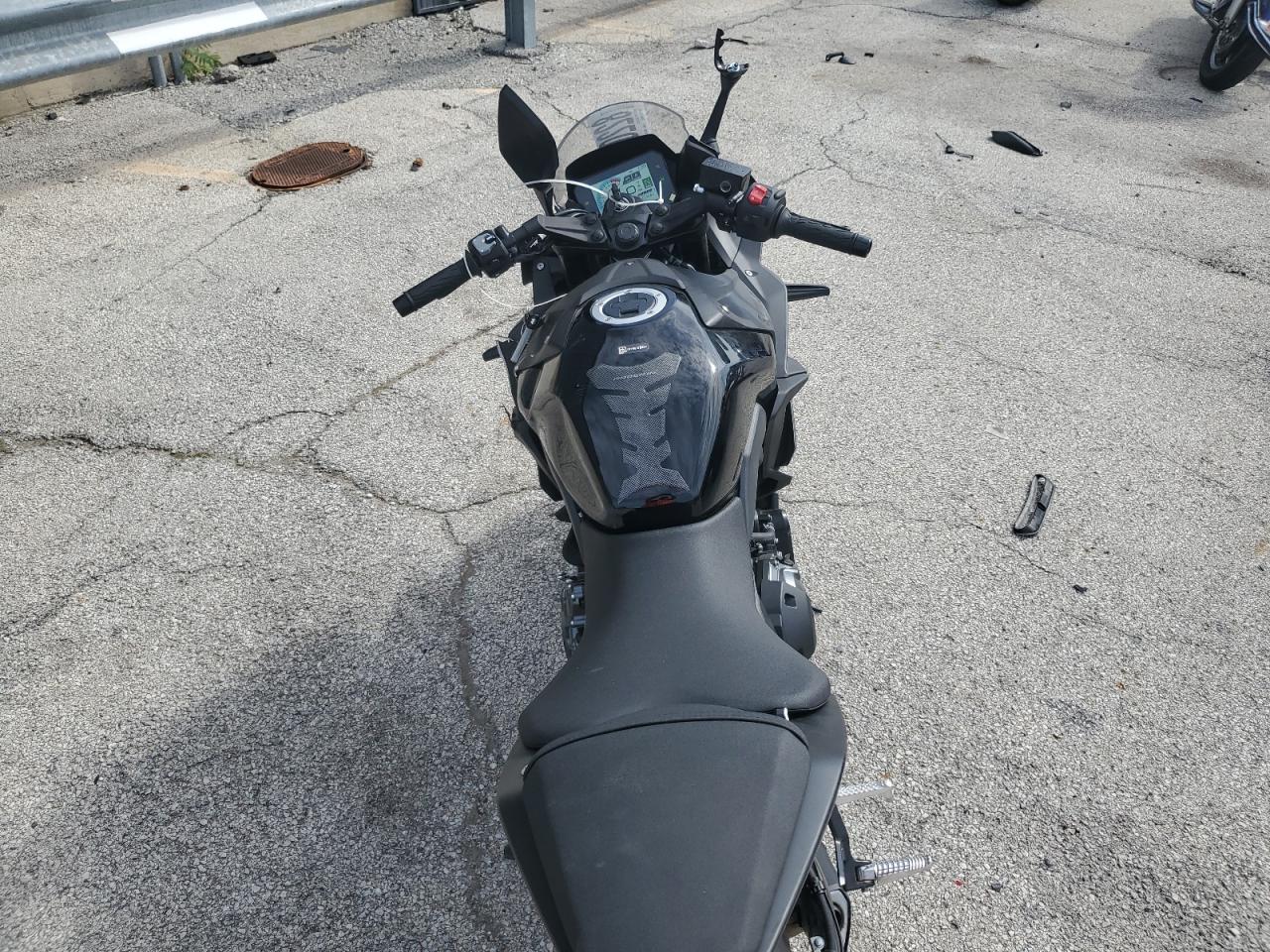 2025 Suzuki Gsx800 F VIN: JS1EM13B1S7100643 Lot: 82209925