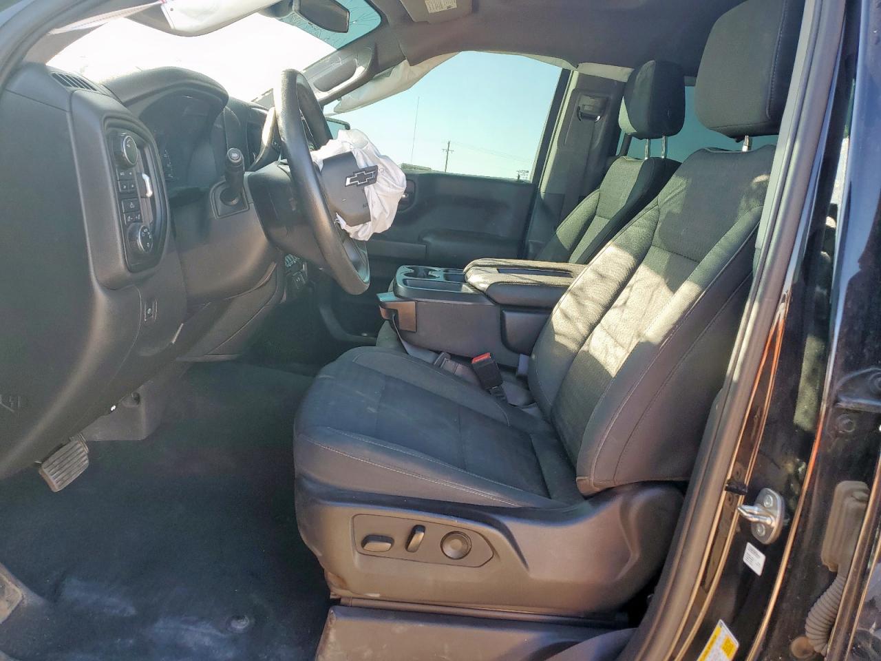 2022 Chevrolet Silverado K1500 Trail Boss Custom VIN: 3GCPDCED9NG579086 Lot: 81997045