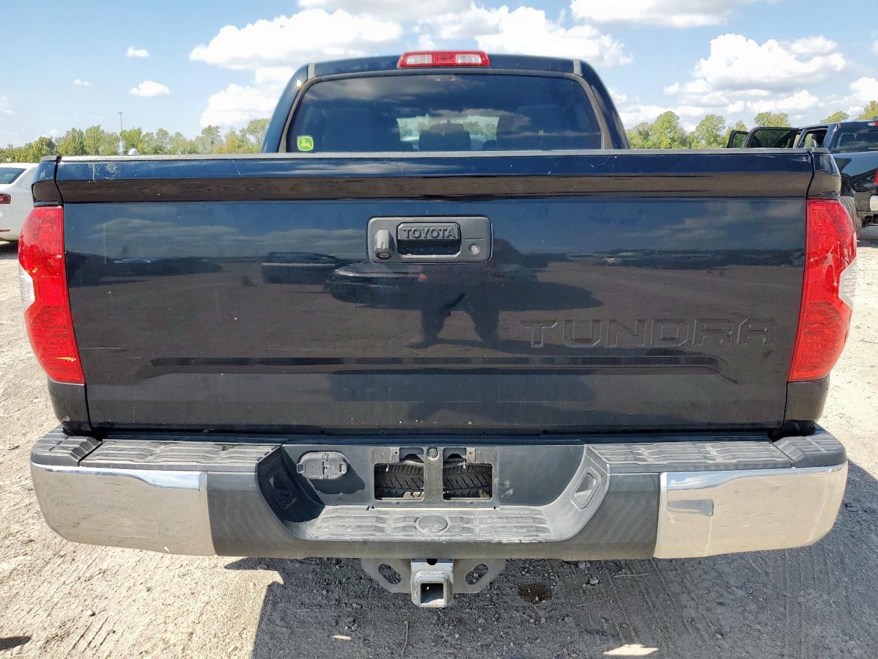 2017 Toyota Tundra Crewmax Sr5 VIN: 5TFEM5F17HX113471 Lot: 85778095