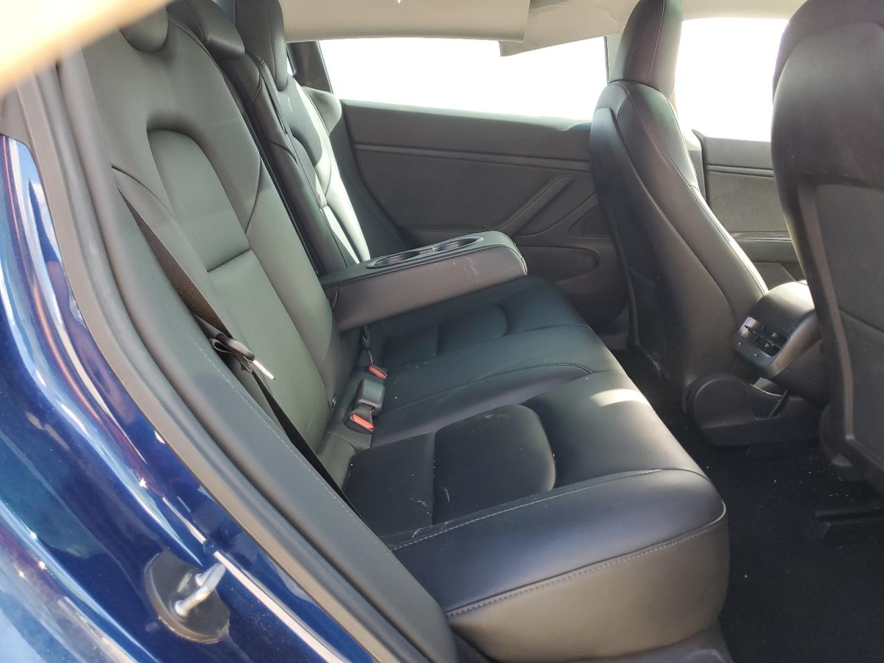 2019 Tesla Model 3 VIN: 5YJ3E1EB8KF387626 Lot: 86216425