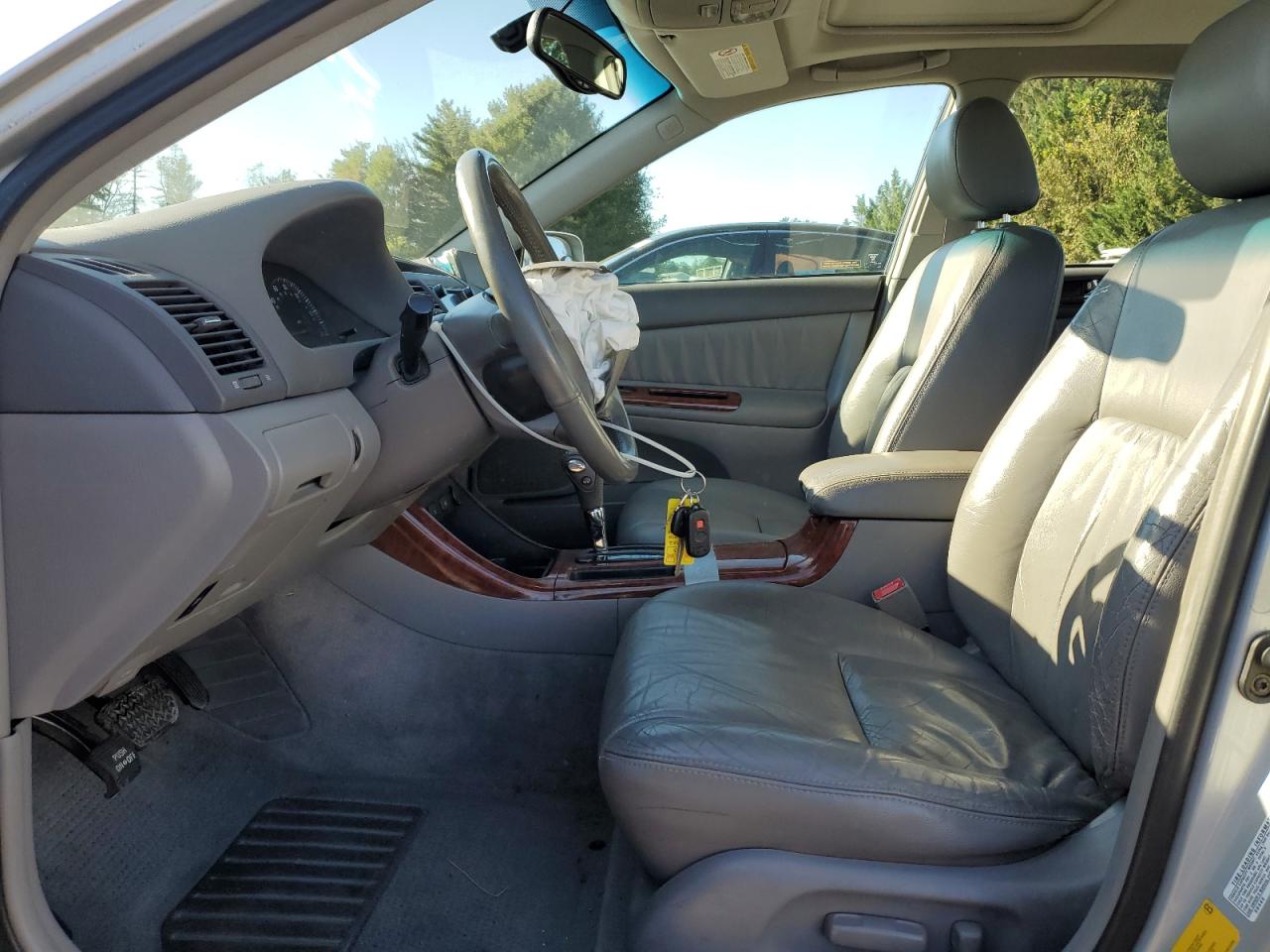 2002 Toyota Camry Le VIN: 4T1BF30K42U010791 Lot: 85847715