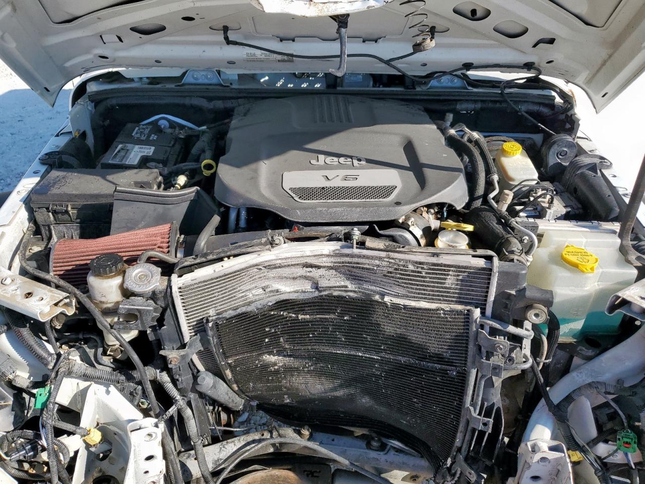 2015 Jeep Wrangler Unlimited Sport VIN: 1C4BJWDG2FL723078 Lot: 85328075