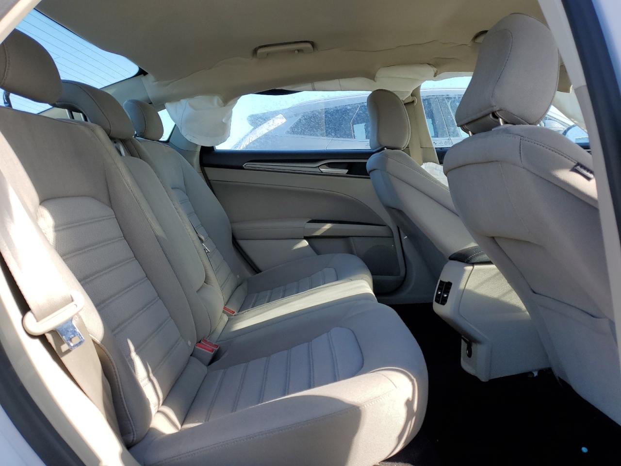 2020 Ford Fusion Se VIN: 3FA6P0T92LR124328 Lot: 90439635