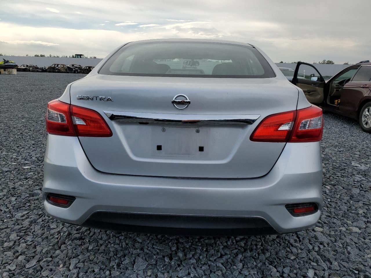 2018 Nissan Sentra S VIN: 3N1AB7AP8JY331406 Lot: 82573605
