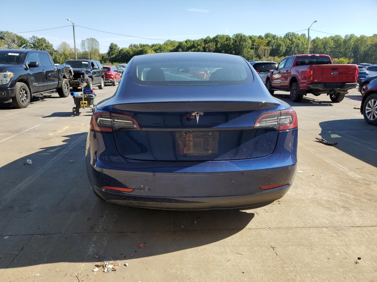 2018 Tesla Model 3 VIN: 5YJ3E1EAXJF076415 Lot: 84964675