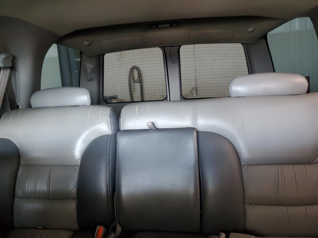 2000 Chevrolet Tahoe K1500 VIN: 1GNEK13R8YR148668 Lot: 86434365