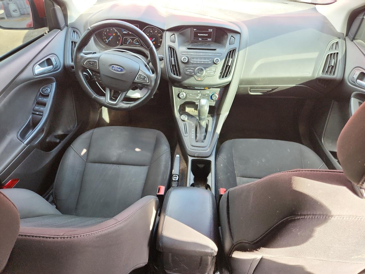 2016 Ford Focus Se VIN: 1FADP3K27GL211112 Lot: 82421975