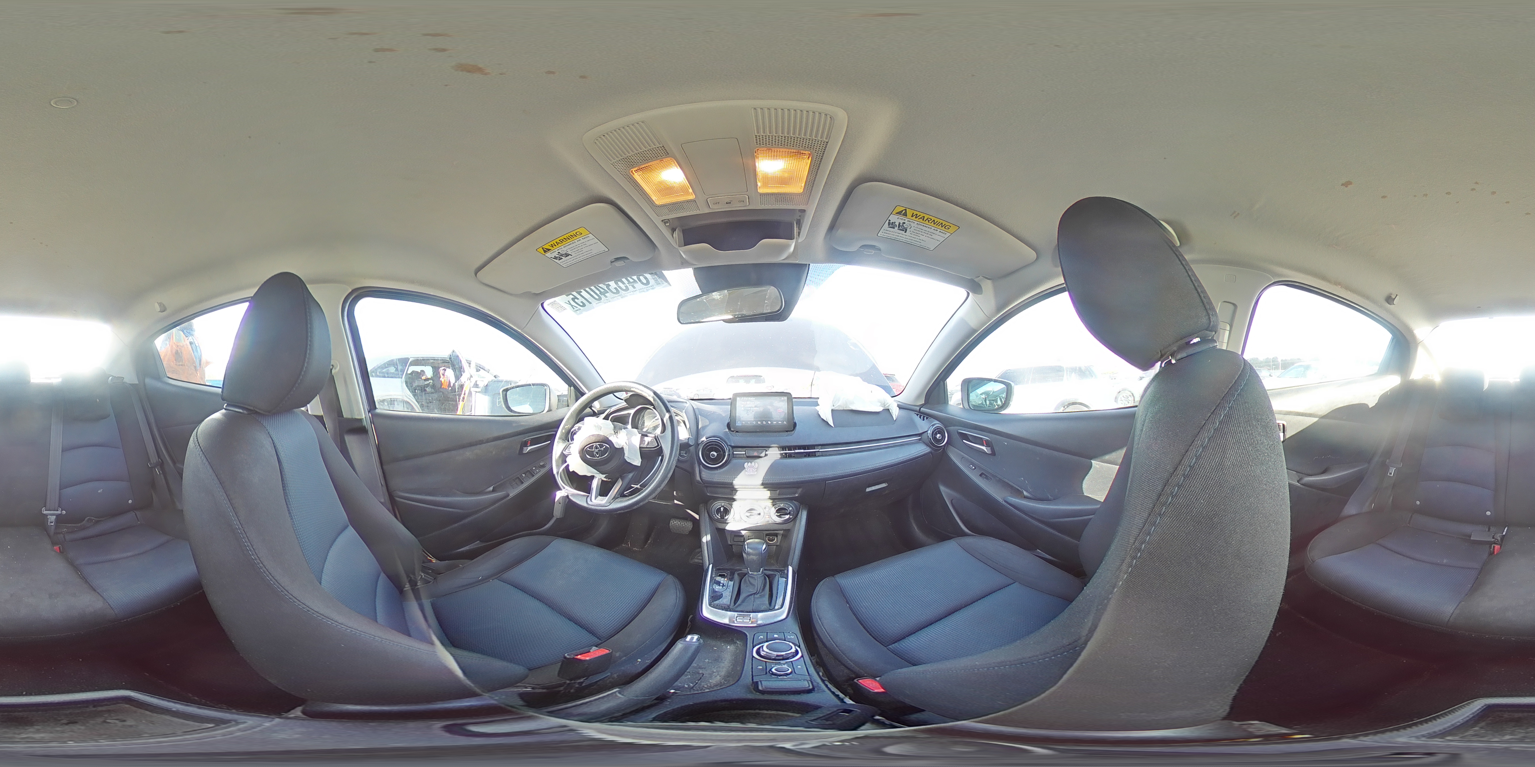 2019 Toyota Yaris L VIN: 3MYDLBYV5KY517888 Lot: 84634015