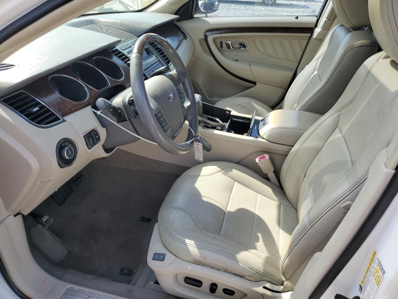 2010 Ford Taurus Limited VIN: 1FAHP2FW4AG118573 Lot: 85264505