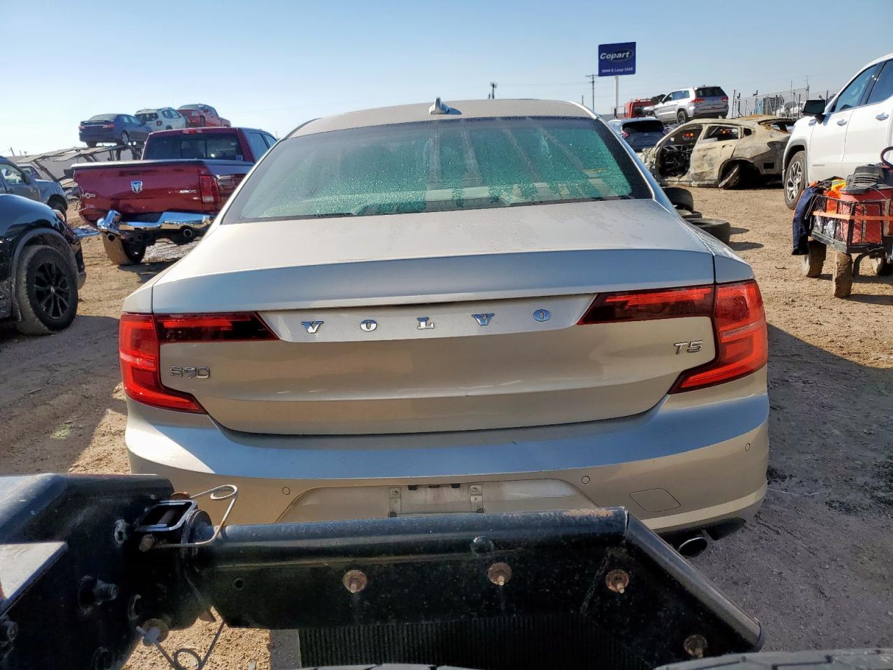 2018 Volvo S90 T5 Momentum VIN: LVY982AK8JP023703 Lot: 85850735