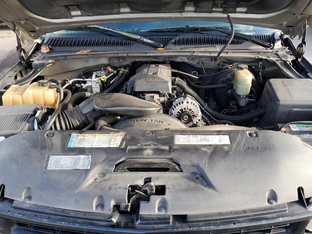 2000 Chevrolet Tahoe K1500 VIN: 1GNEK13T3YJ199814 Lot: 90408545