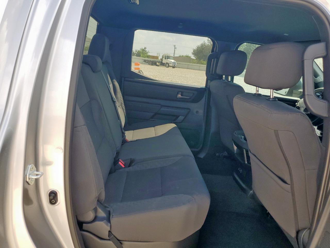 2025 Toyota Tundra Crewmax Sr VIN: 5TFLA5AB7SX042862 Lot: 82230105