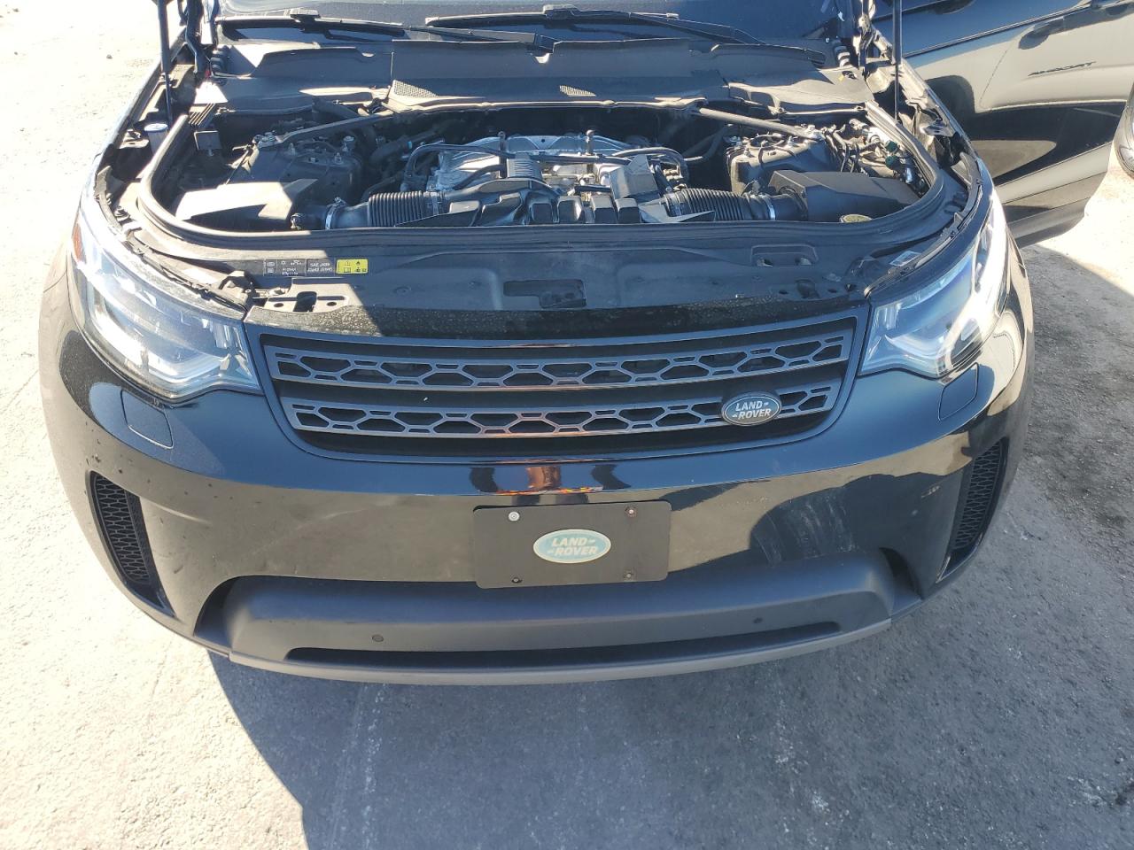 2020 Land Rover Discovery Se VIN: SALRG2RVXL2427488 Lot: 90950025