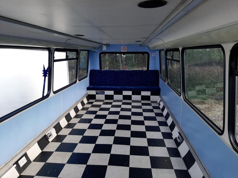 2002 DENNIS TRIDENT 
